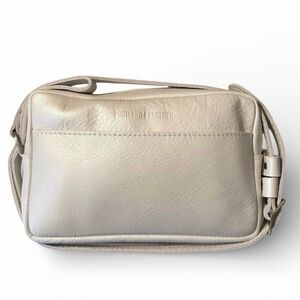 PORTLAND LEATHER Camera Bag Purse Pearl